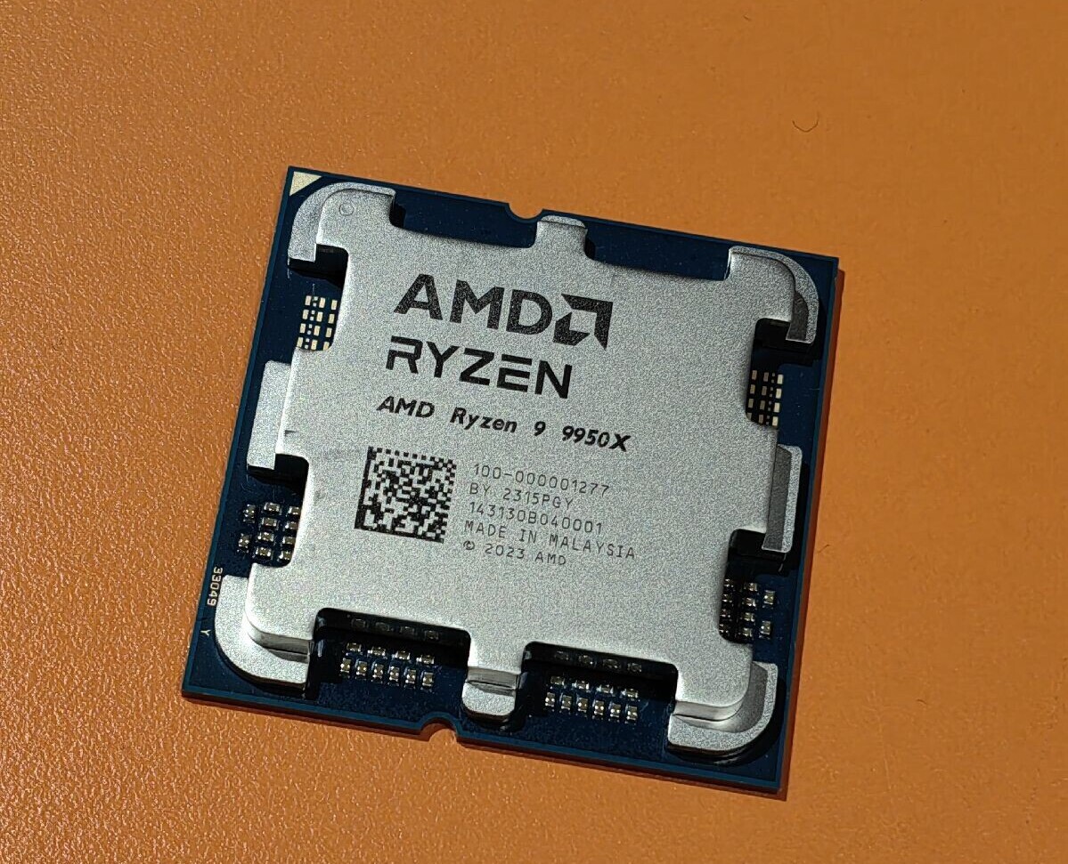 AMD Ryzen 9 9950X